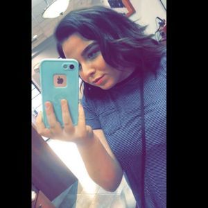 Meet your Posher, Avery